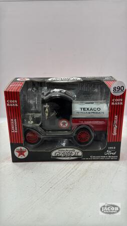 "TEXACO" 1912 FORD TANKER TRUCK