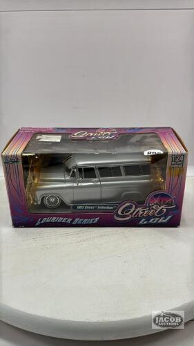 1957 CHEV SUBURBAN
