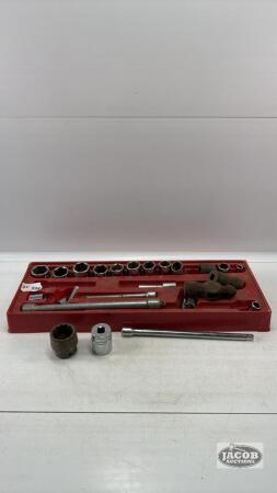 (10) SNAP ON SOCKETS