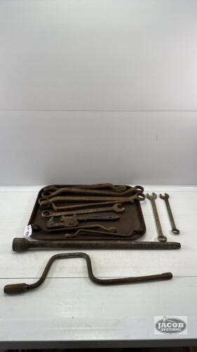 SELECTION OF OLDER WRENCHES