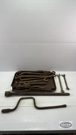 SELECTION OF OLDER WRENCHES