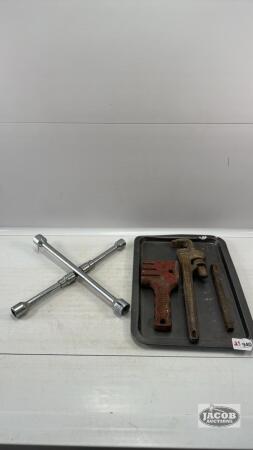 ASSORTED TOOL LOT
