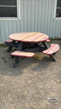 COMPOSITE PICNIC TABLE