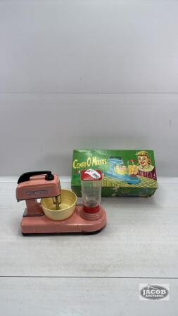 VINTAGE BATTERY OPERATED COMBI-O-MIXERS TOY