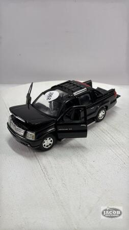 2002 CADILLAC ESCLADE EXT