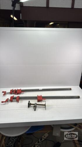 (2) BENCHMARK 3/4IN PIPE 26IN LONG PIPE CLAMPS