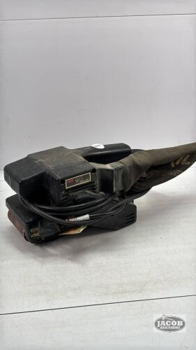 SKIL 3IN X 8IN BELT SANDER