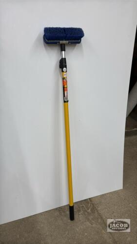 EXTENDA POLE 10IN SCRUB BRUSH