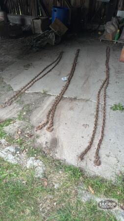 3 CHAINS