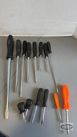 (14) SNAP-ON SCREW DRIVERS
