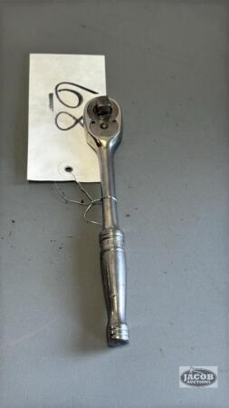 SNAP-ON 7IN LONG 3/8IN DRIVE RATCHET