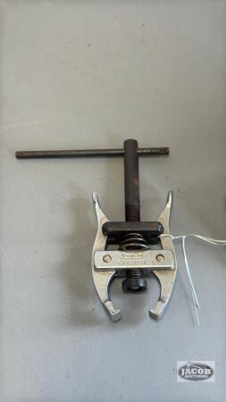 SNAP-ON BATTERY TERMINAL PULLER
