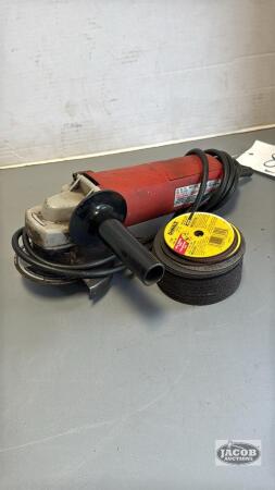 MILWAUKEE 5IN ANGLE GRINDER