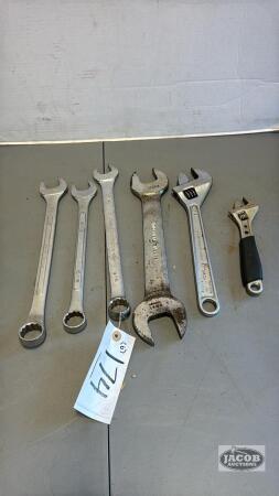 WRENCH LOT