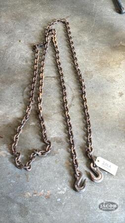 CHAIN WITH 2 GRAB HOOKS