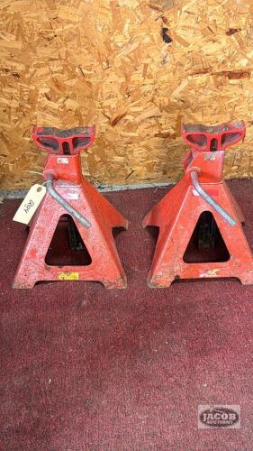 (2) 6TON AXLE STANDS