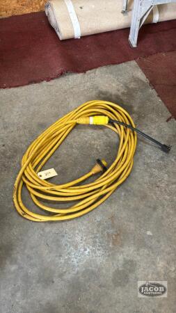 120V, 30AMP EXTENSION CORD
