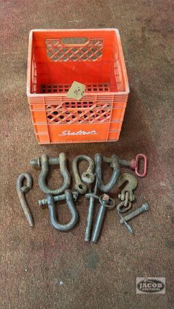 MILK CRATE WITH 2 SHACKLES, 2 CLEVIS AND PINS