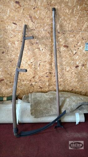 WOODEN HANDLED SCYTHE AND 2 PRONG HOE