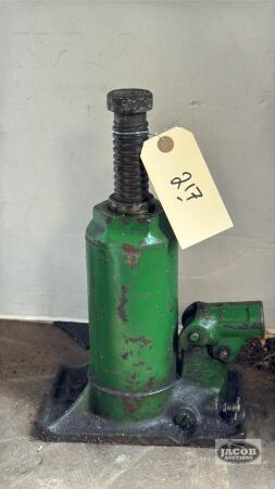 BOTTLE JACK, MISSING HANDLE