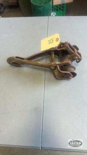 CAST IRON PULLEY WITH HOOK