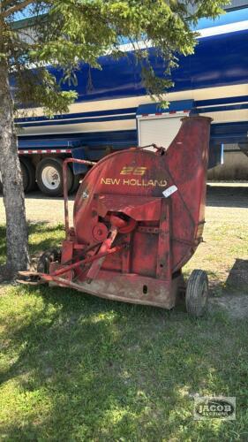 NEW HOLLAND 25 FORAGE BLOWER