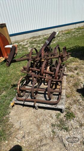 FERGUSON 3-SECTION 3PTH CULTIVATOR