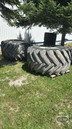 (2) 900/60-32 TIRES ON 10 BOLT RIMS