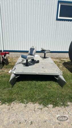 PONTOON RAFT WITH 12VOLT TROLLING MOTOR