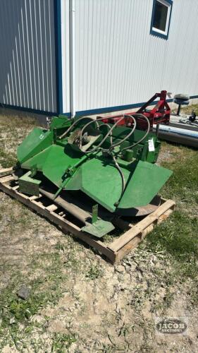 CHAFF SPREADER OFF OF A JD 9760 COMBINE