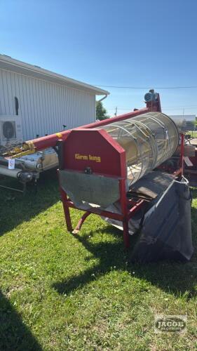FARM KING 360 GRAIN CLEANER WITH 2 SETS OF SCREENS