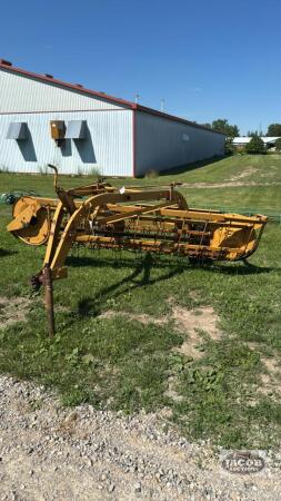 MINNEAPOLIS MOLINE 5-BAR HAY RAKE