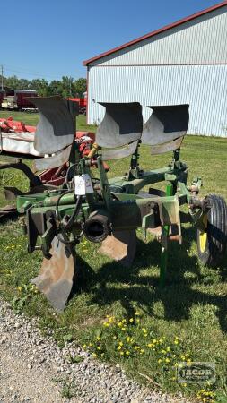 JOHN DEERE 3PTH 3-FURROW ROLLOVER PLOW