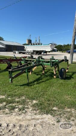 10FT 10-SHANK CHISEL PLOW
