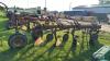 INTERNATIONAL 720 4-FURROW SEMI-MOUNT PLOW - 4