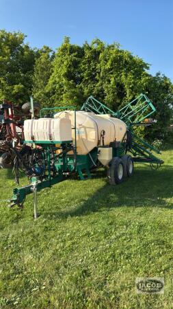 M-S R3800 1000 GALLON TANDEM SPRAYER