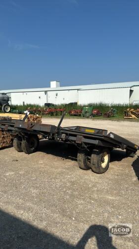 AGCO BALE ACCUMULATOR FOR 3X4 BALER