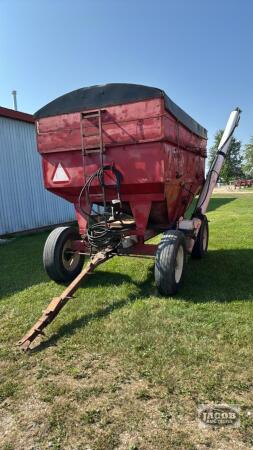 375BU FERTILIZER WAGON WITH MARKET AUGER