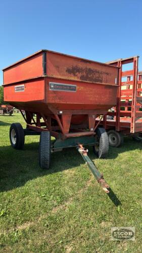 UNVERFERTH 275 GRAVITY WAGON