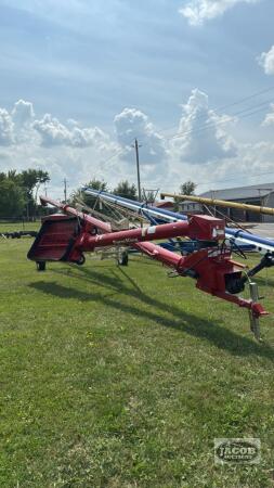 FARM KING 1050 PTO AUGER WITH SWING AUGER