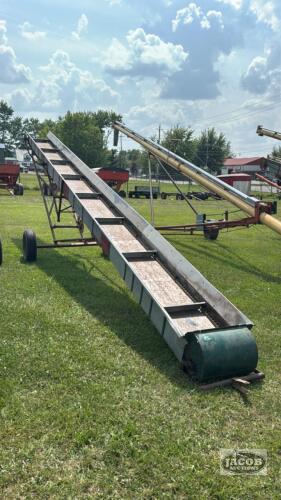 EBERSOL 32FT ENCLOSED BALE ELEVATOR