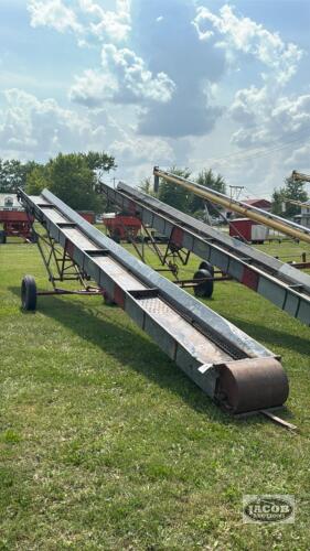 EBERSOL 32FT ENCLOSED BALE ELEVATOR