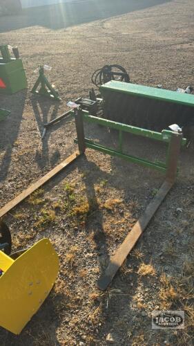 HLA 900LB PALLET FORKS