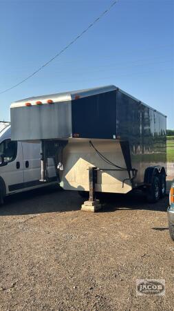 1997 GOOSENECK TANDEM ENCLOSED TRAILER