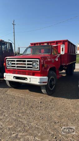 1979 GMC 7000 V8 GAS SINGLE AXLE GRAIN TRUCK