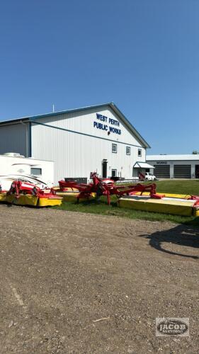 POTTINGER NOVACAT ALPHA MOTION TRIPLE MOWERS