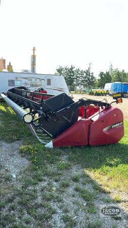 CASE IH 3020 30FT TERRAFLEX HEAD WITH AIR REEL