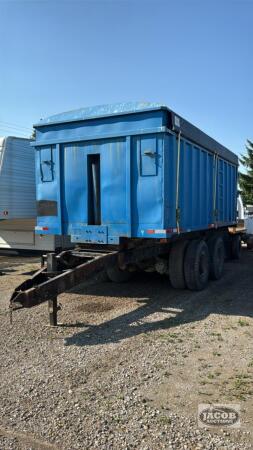 18FT X 8FT TANDEM DUMP TRAILER