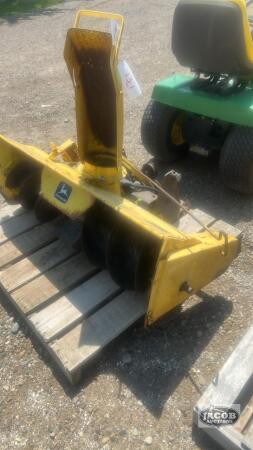 JOHN DEERE 46IN SNOWBLOWER