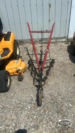 WALK BEHIND HORSE DRAWN ADJUSTABLE CULTIVATOR